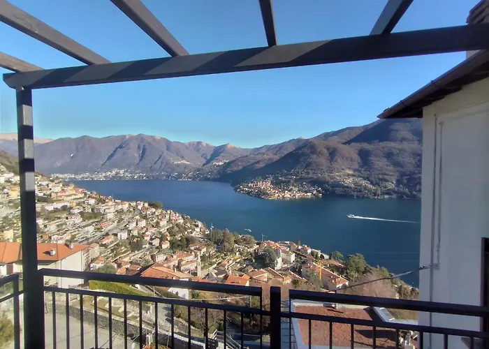 Lägenhet La Terrazza Di Casarico